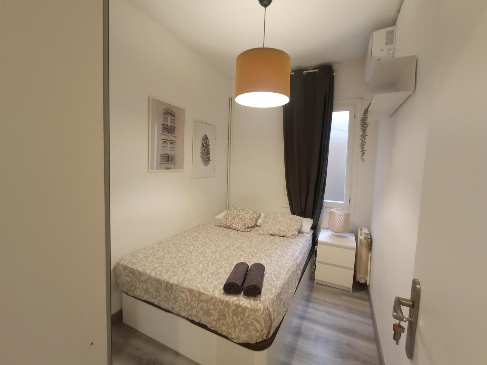 Private Rooms On Tamarit Street Barselona Dış mekan fotoğraf