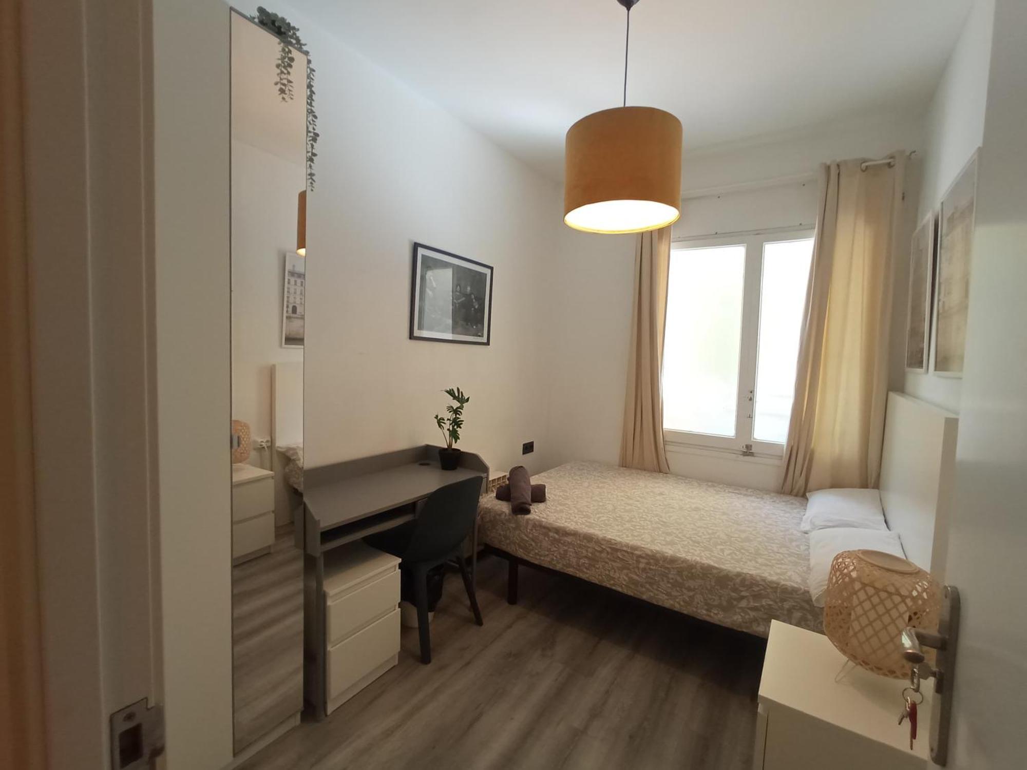 Private Rooms On Tamarit Street Barselona Dış mekan fotoğraf