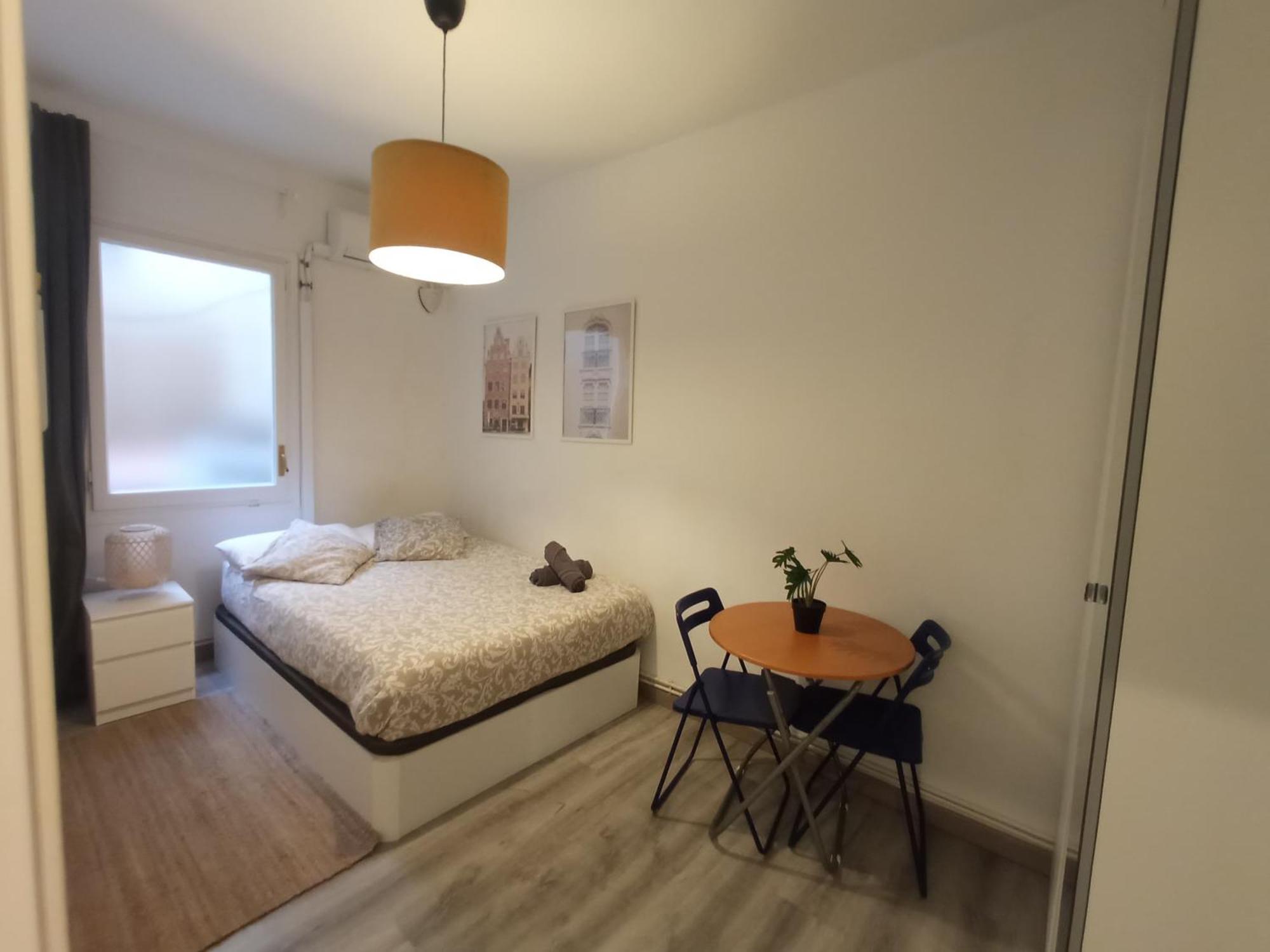 Private Rooms On Tamarit Street Barselona Dış mekan fotoğraf